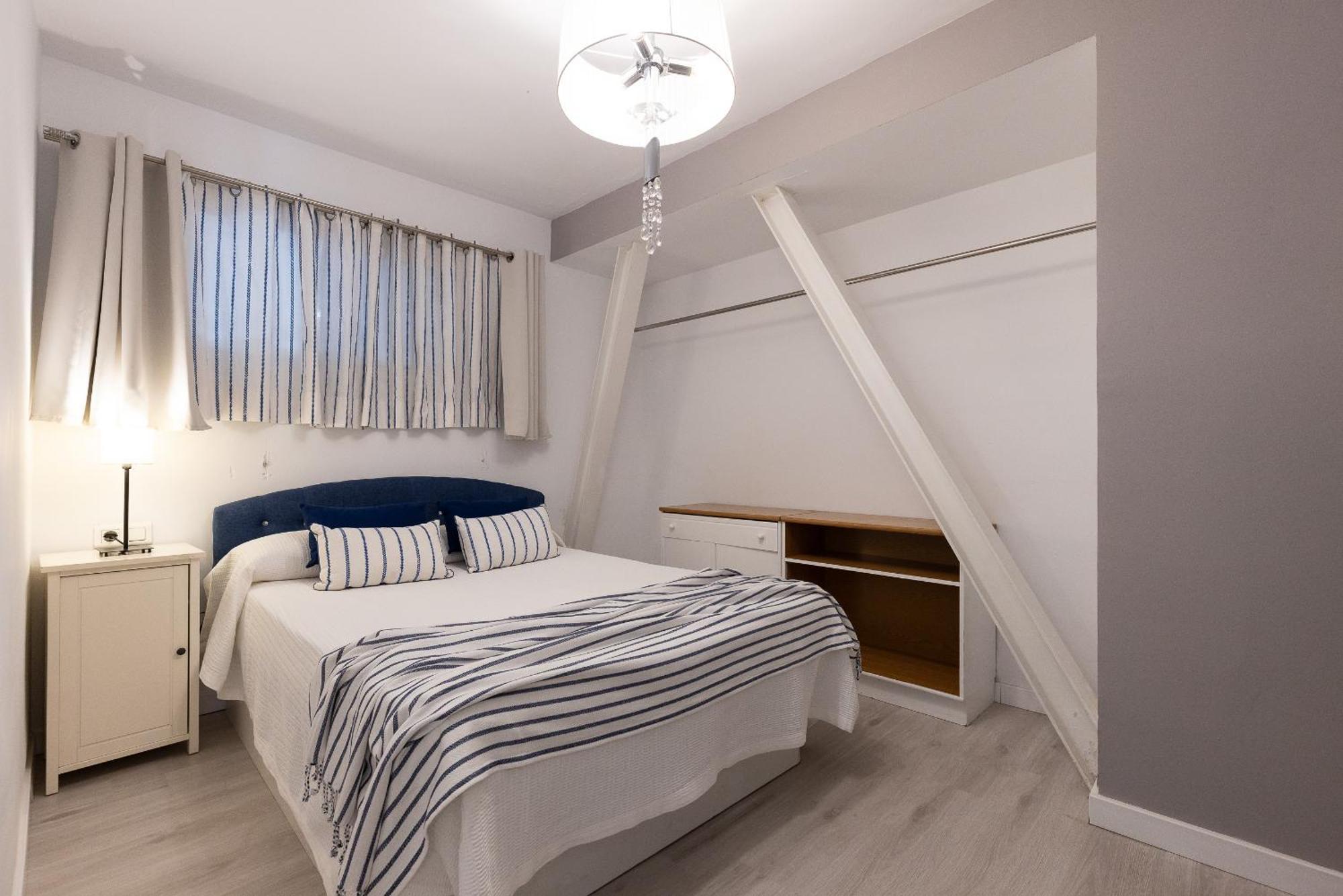 Uhc Rodas Apartments Салоу Экстерьер фото