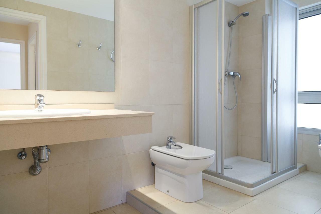Uhc Rodas Apartments Салоу Экстерьер фото